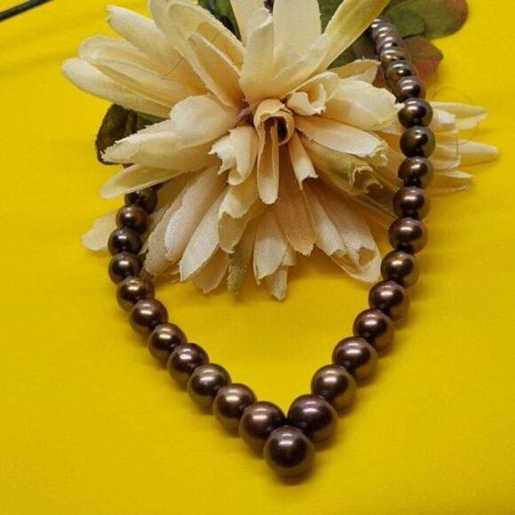 Vintage, Freshwater Brown Pearls & ,925 Clasp, 10.2 dwt, - Picture 3 of 5